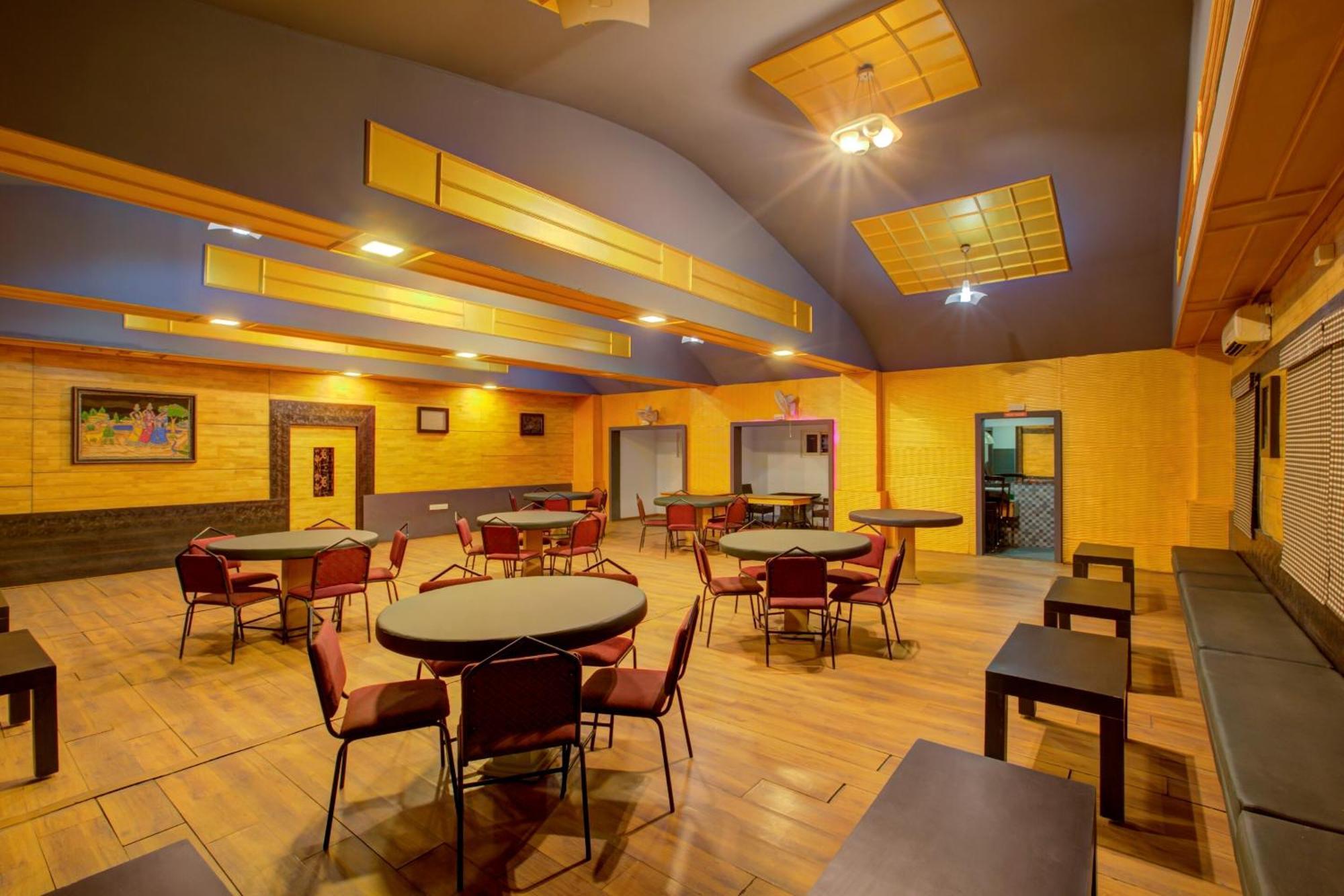 Super Townhouse Oak Jvh Hotel Bangalore Eksteriør billede