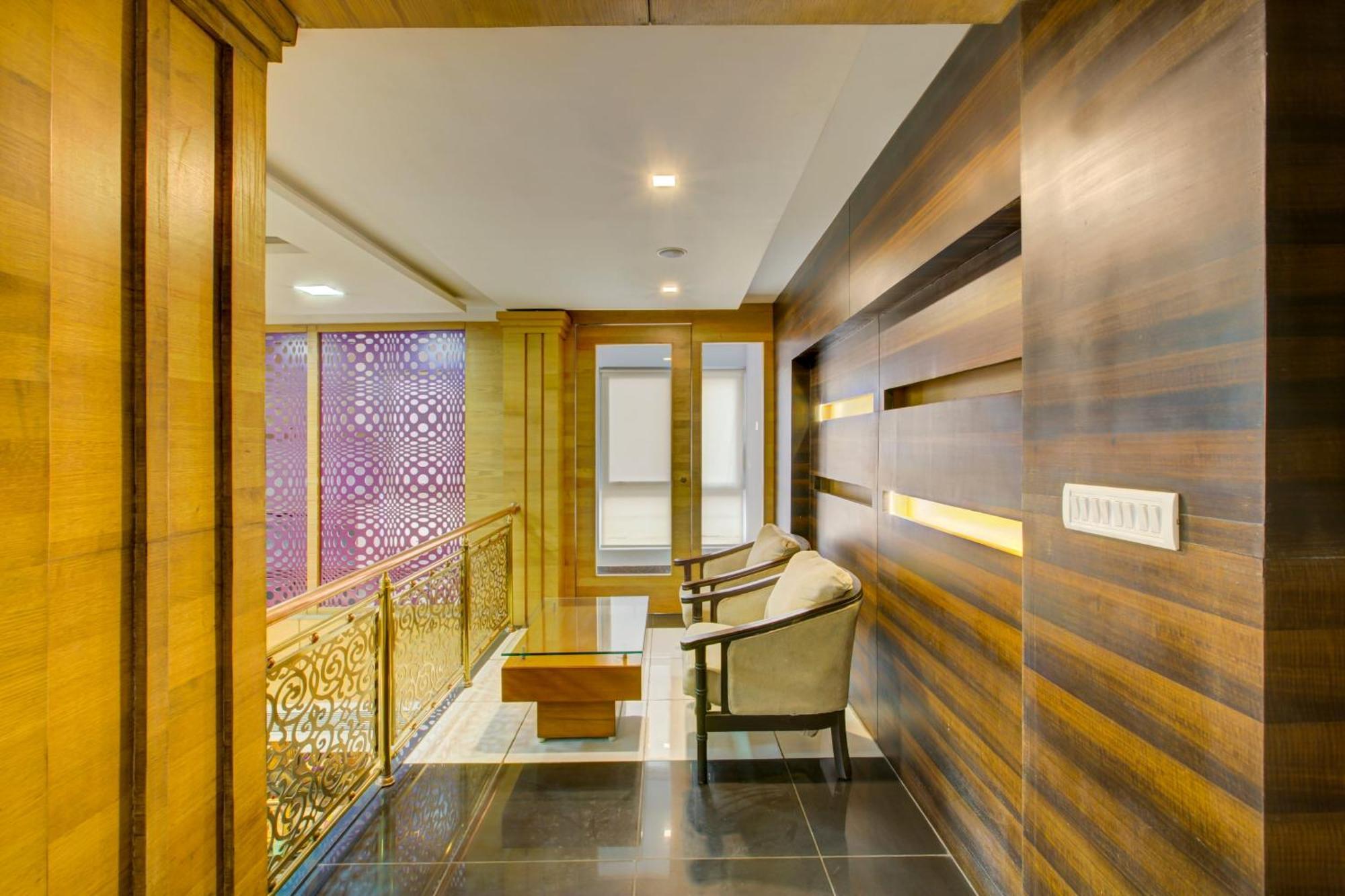 Super Townhouse Oak Jvh Hotel Bangalore Eksteriør billede
