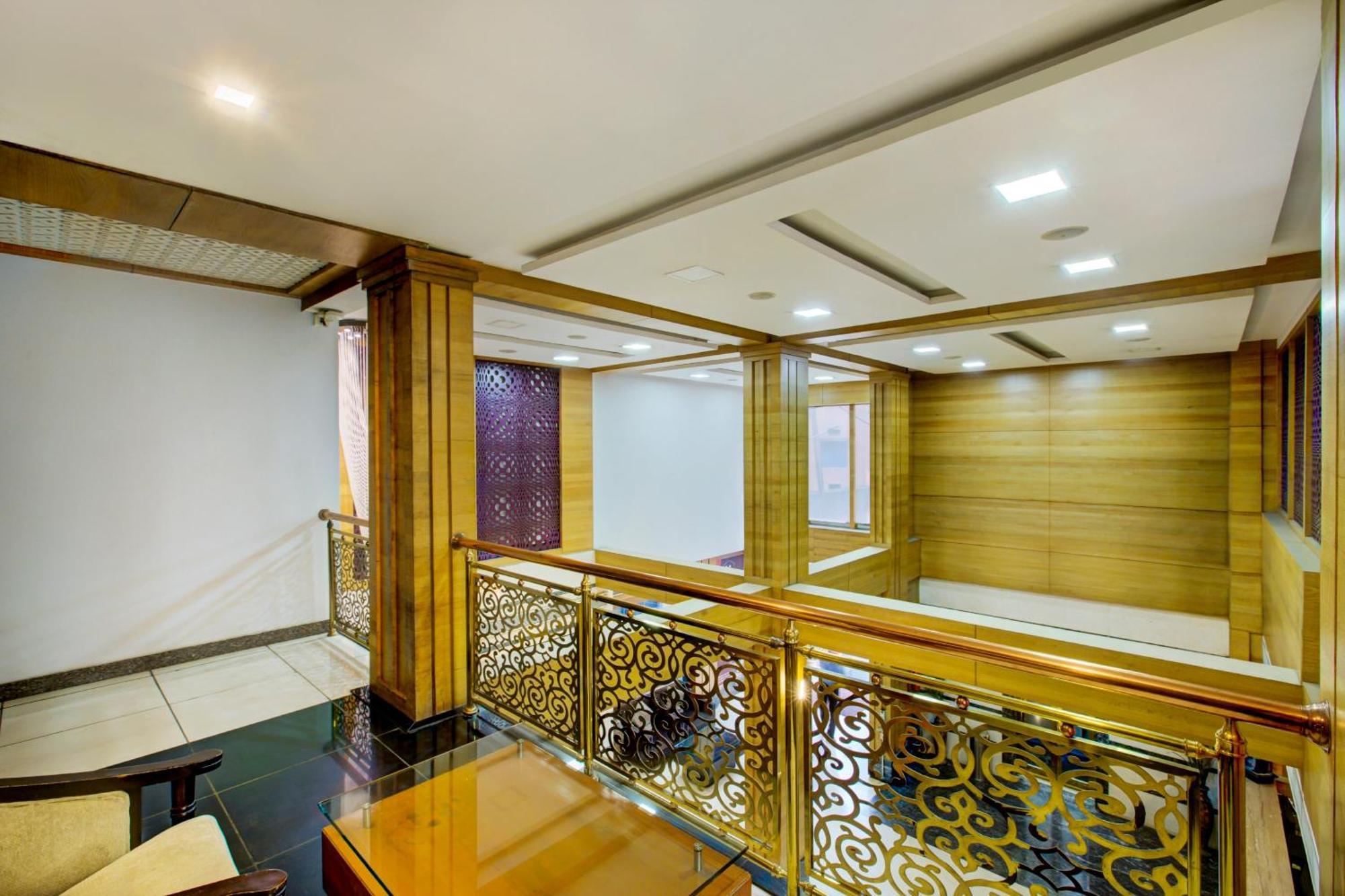 Super Townhouse Oak Jvh Hotel Bangalore Eksteriør billede