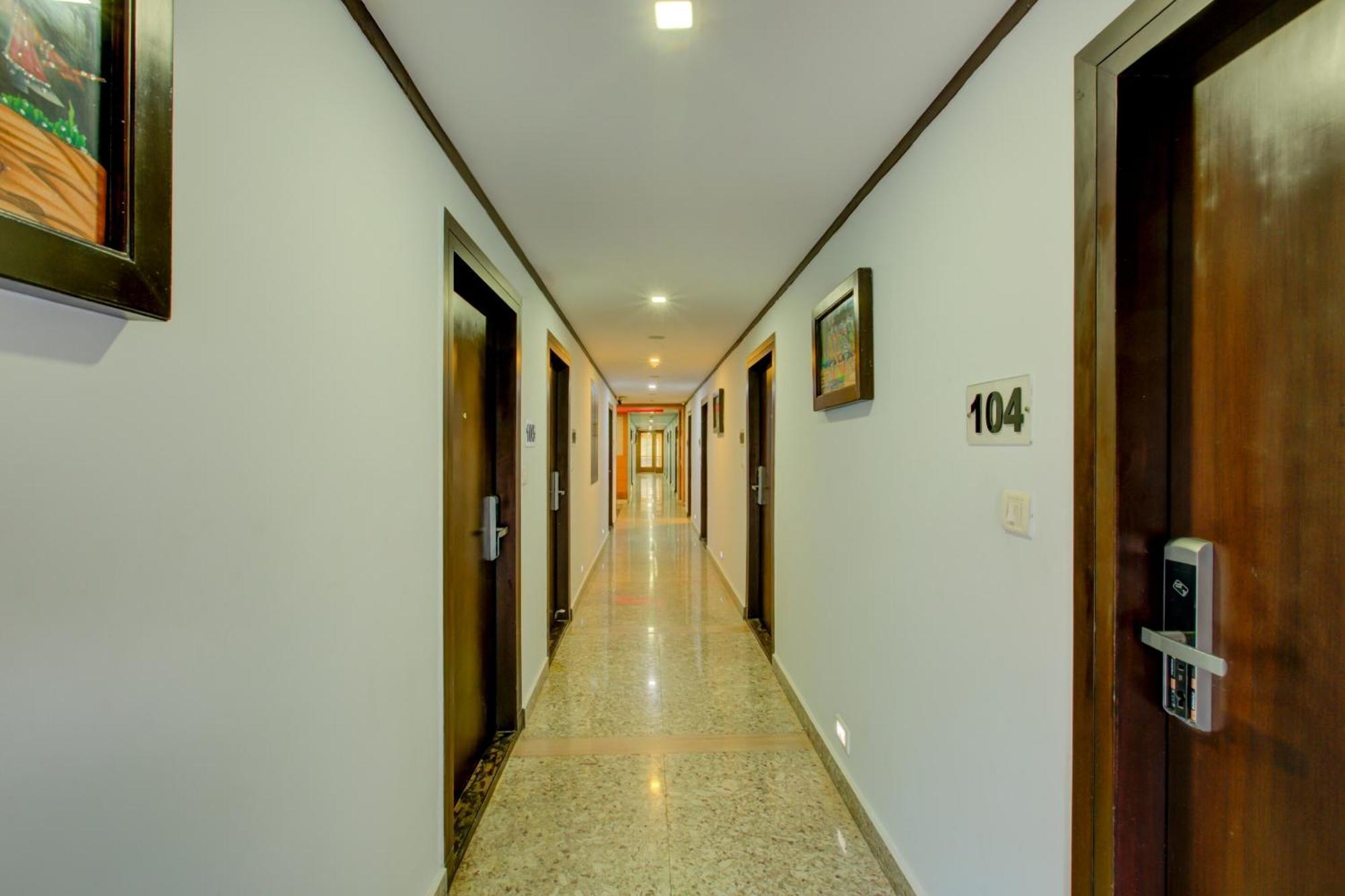 Super Townhouse Oak Jvh Hotel Bangalore Eksteriør billede